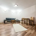 Hotel-24