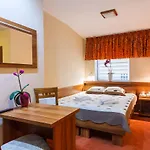 Hotel-24 Hotel
