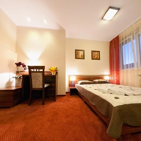 Hotel-24